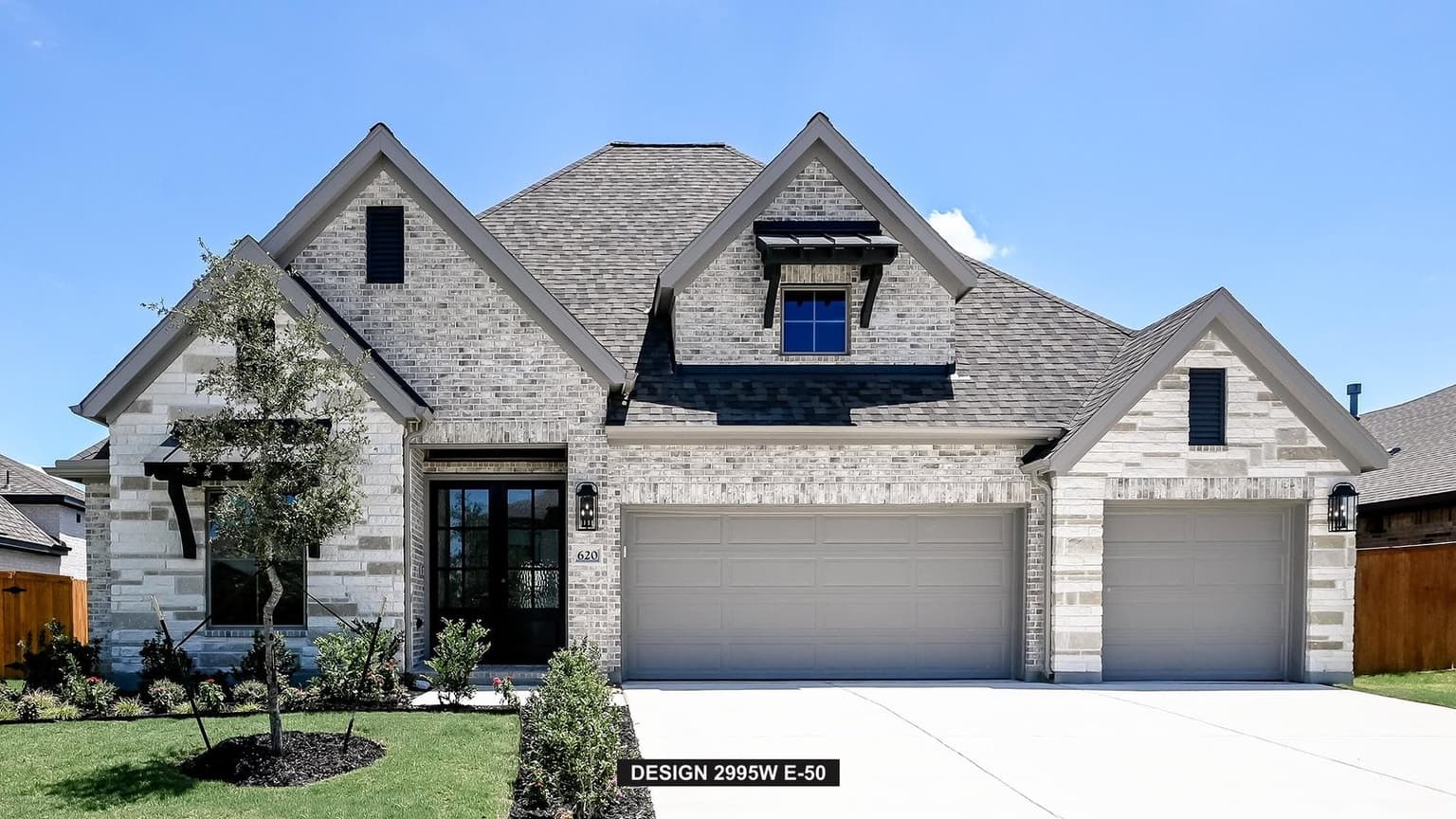 Front Exterior HOME 001